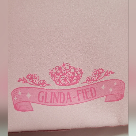 Loungefly Wicked Glinda Mini-Backpack - Entertainment Earth Exclusive - Picture 8 of 12